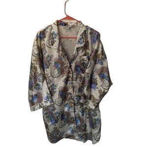Kathryn Paisley Button up Pajama Shirt Embossed Size: M